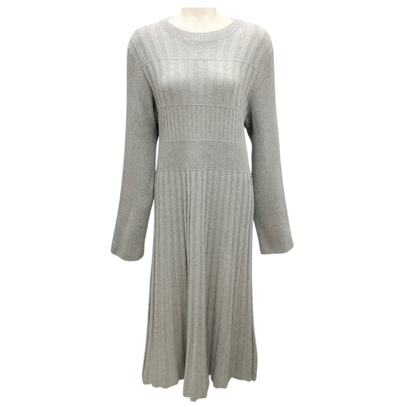 CHANEL GREY LONG SLEEVED WOOL KNIT MIDI DRESS - Picture 1 of 8